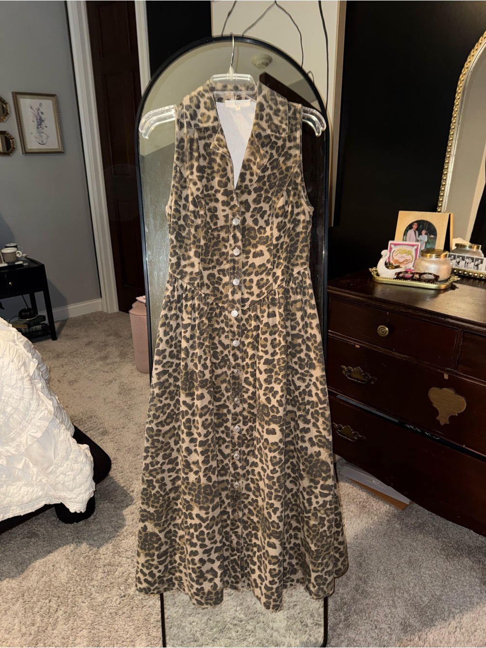 Sleeveless Leopard-Print Button-Front Midi Dress